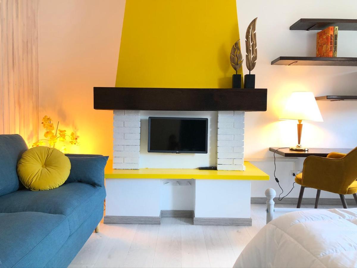 Clua Holiday House Porto Ceresio Eksteriør billede
