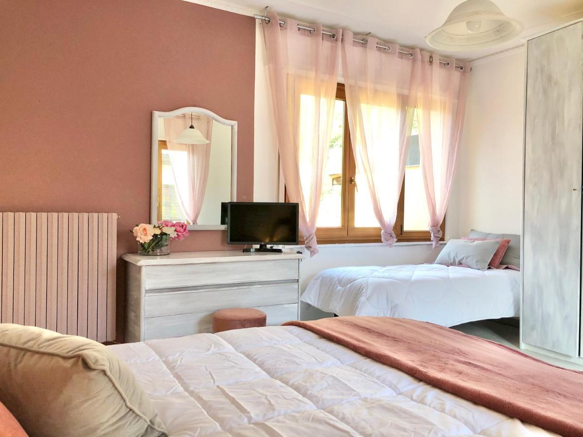 Clua Holiday House Porto Ceresio Eksteriør billede